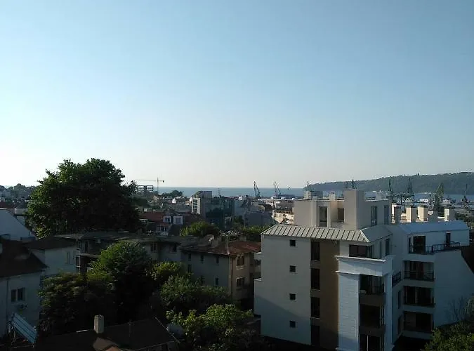 Апартаменти Penyrent *